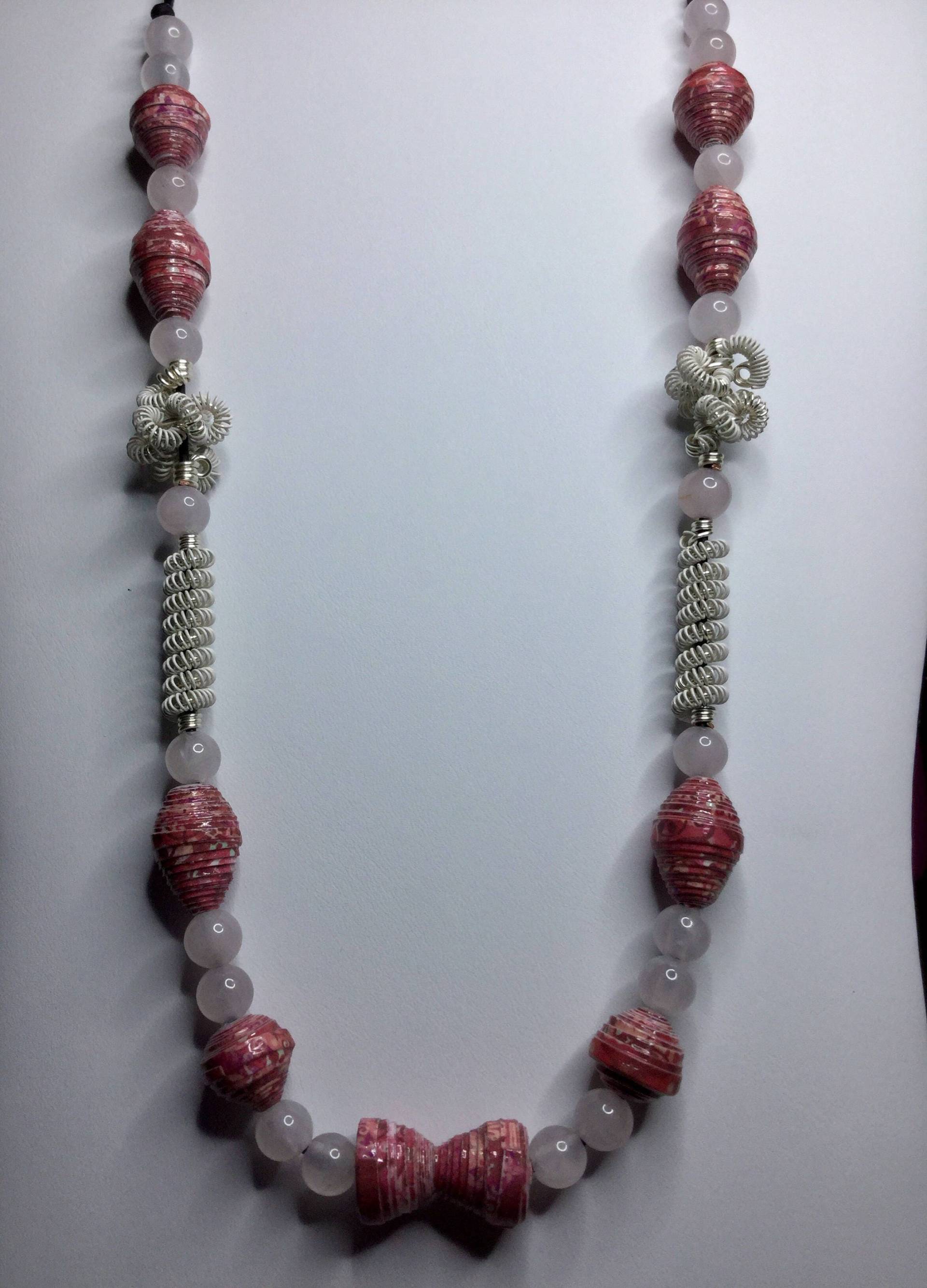 Festliche Rosa Papier Perle & Silber Spule Perlenkette von SunnyBBoutique