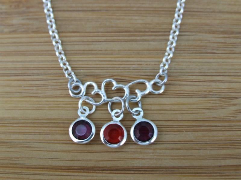Mutter Herz Halskette, Personalisiert, Geburtsstein Tochter Geschenk, Sterling Silber, Monogramm Schmuck, Kinder Geburtssteine von SunnyCharms