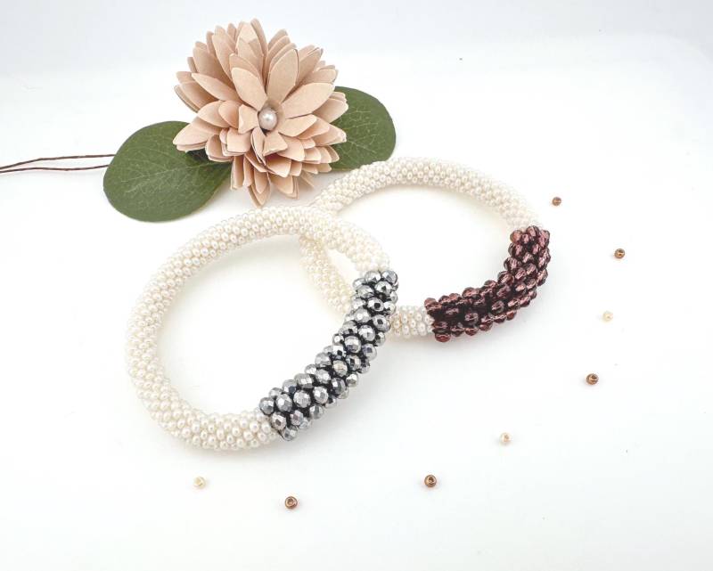 Perlenarmband Mit Rocailles-Perlen Ohne Verschluss, Armreif Frau Schönes Geschenk von SunnyCraftsMA