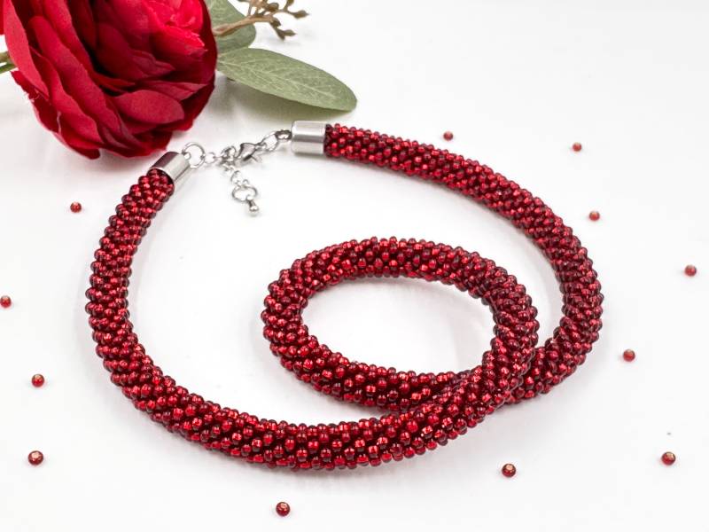 Rote Perlen Gehäkelte Halskette | Armband Optional, Rote Röhrenglas Schmuck Sommer Geschenkidee Rote Perlen Gehäkelte Halskette | Armband Optional, Rote Röhrenglas Schmuck Sommer Geschenkidee von SunnyCraftsMA