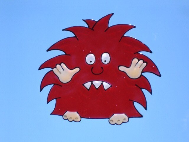 Monster - Behaarte /Red-Familie Fenster Art von SunnyDayArt