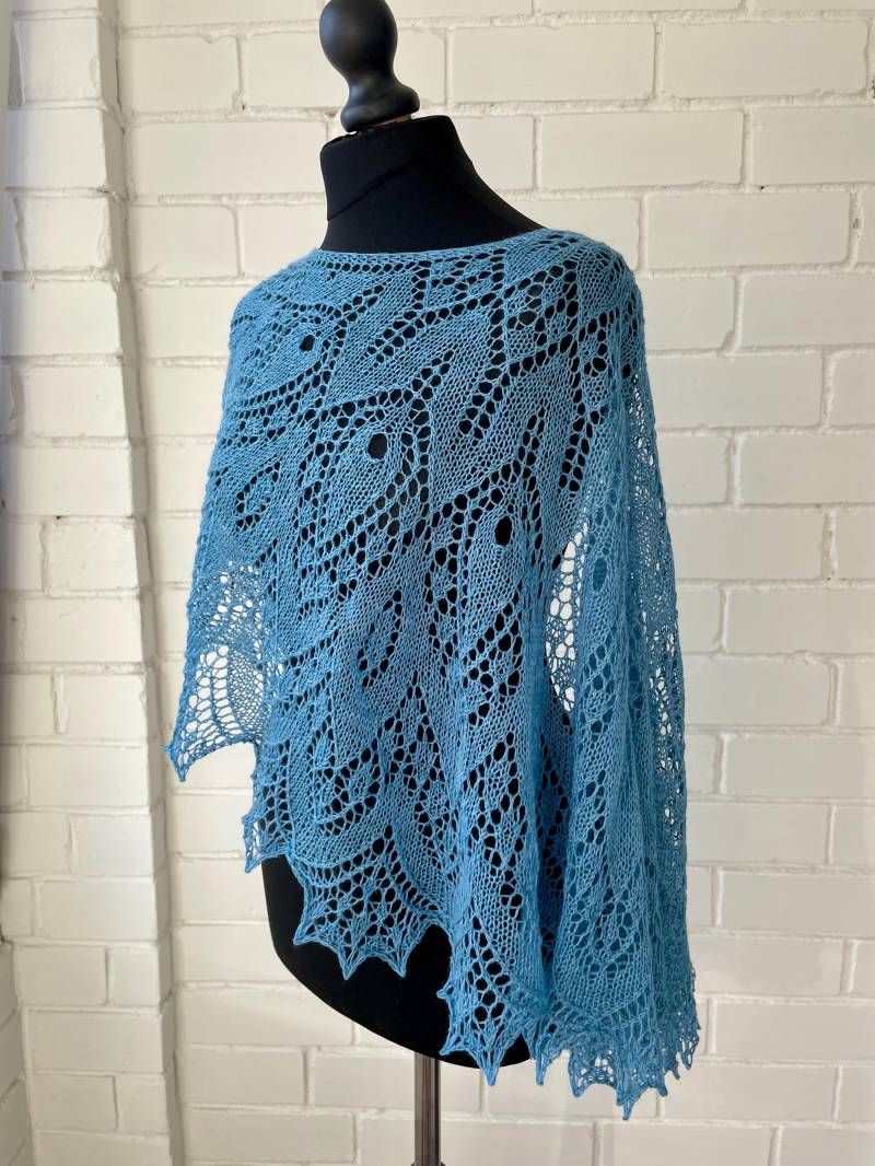 Halbmondförmiger Schal. Gestrickte Lace-Schal. Stola Aus Merinowolle. Hand Gestrickter von SunnyKnittingStore