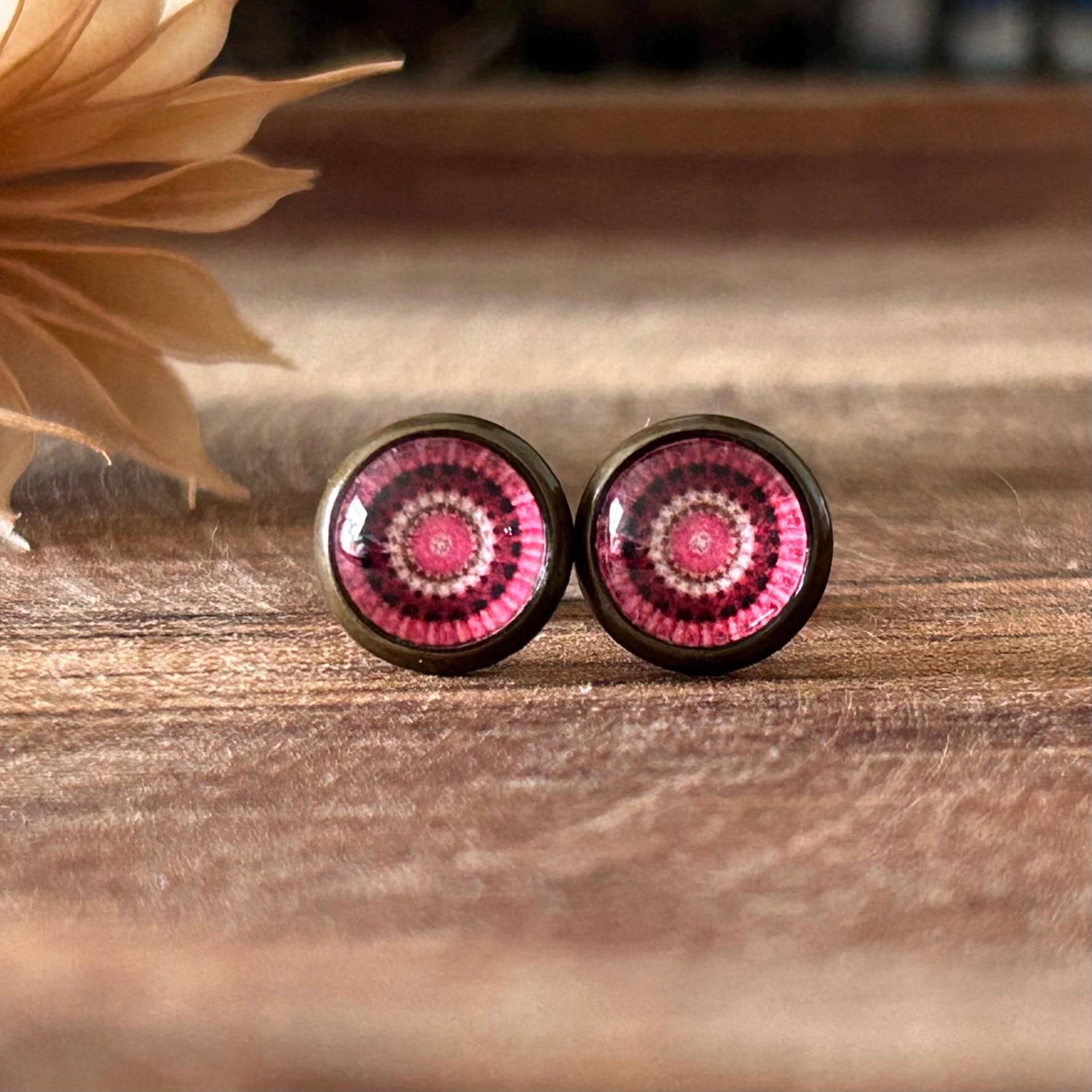 Ohrstecker Bronze Mandala Rot von SunnyKreativ