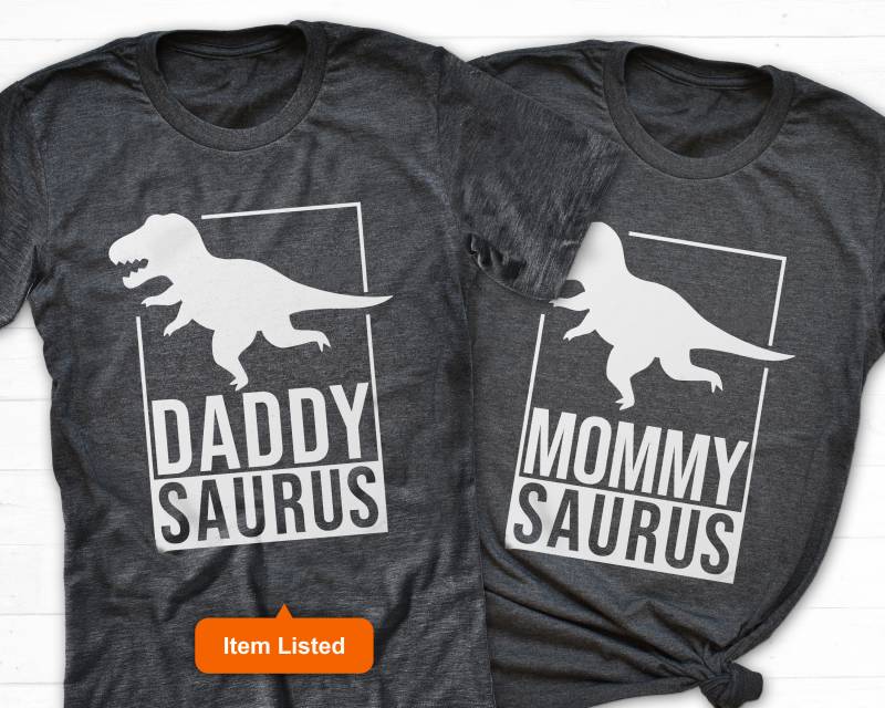 Papa Saurus Shirt, Dinosaurier Party Dino Papa, Daddysaurus T Passende Mama Und Ankündigung Shirt von SunnyWaysApparel