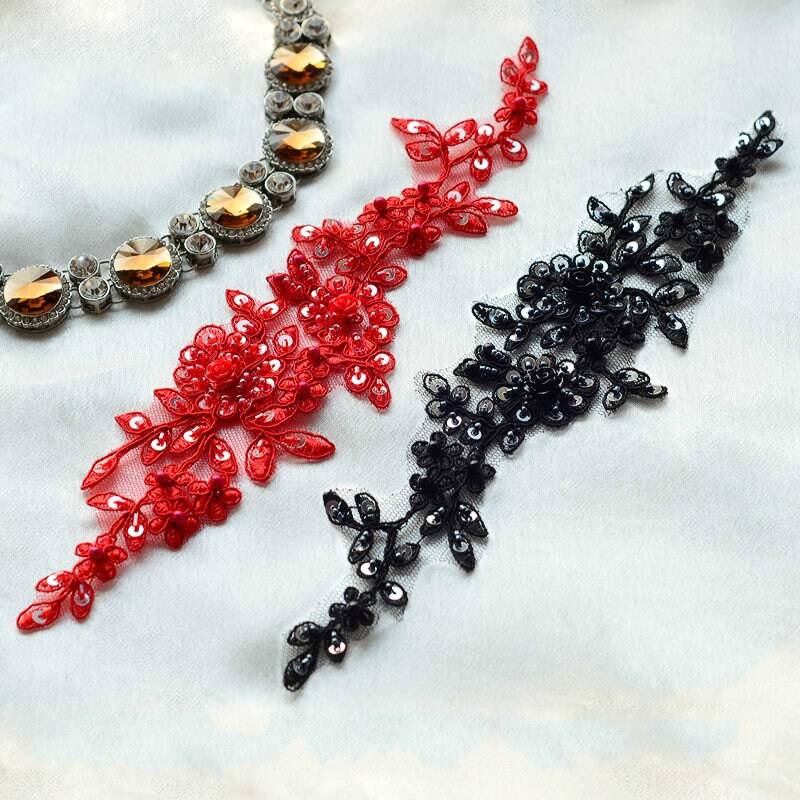 Rot Und Schwarz Perlen 3D Blumen Applikationen - Brautschleier | 2 Stück Rot Und Schwarz Perlen 3D Blumen Applikationen - Brautschleier | 2 Stück von Sunnydressfabric
