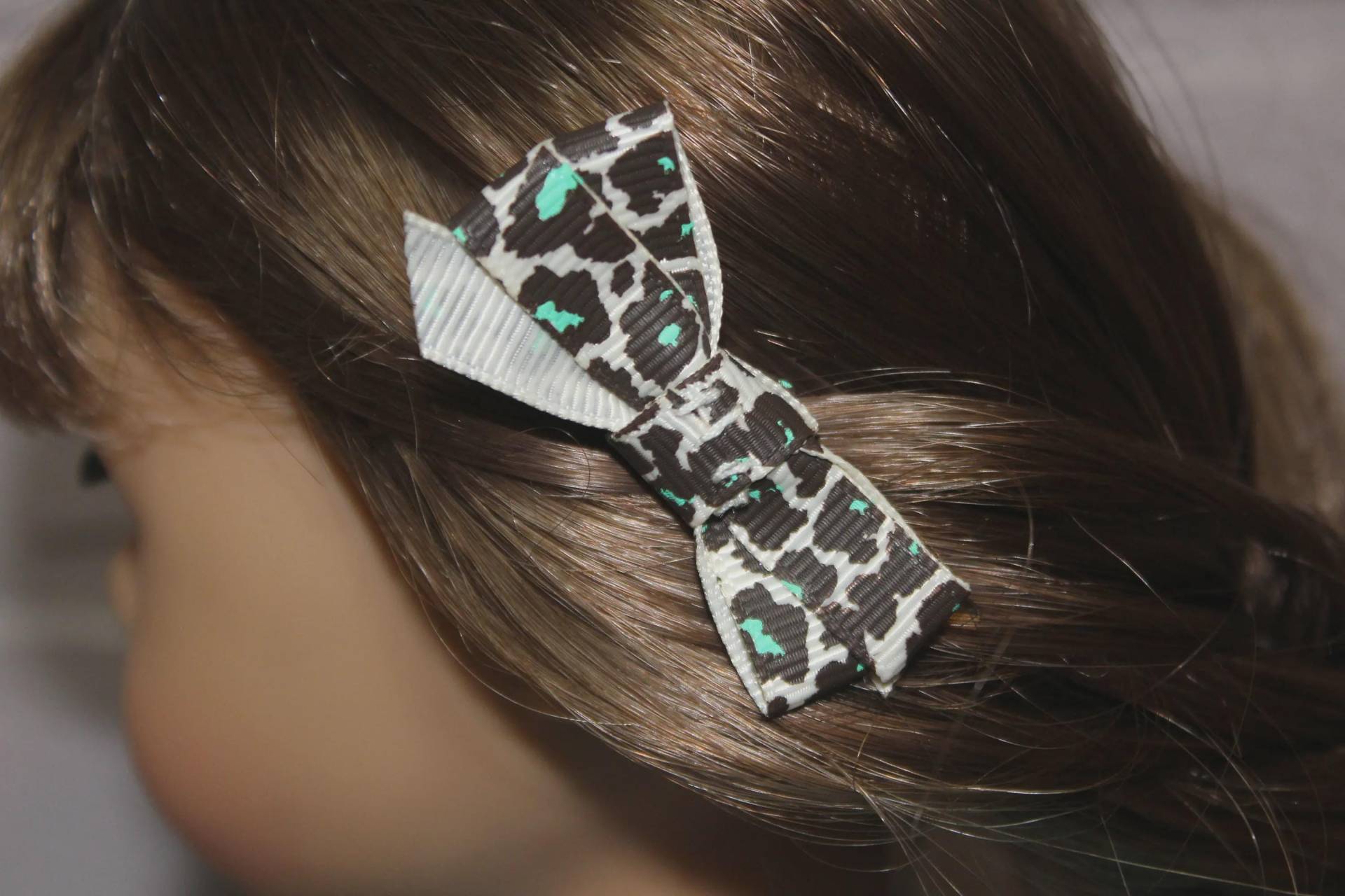Handgemachte Schleife Haarspange Für 18-Zoll Puppen & Menschen - Blau Oder Leopard Muster Handgemachte Schleife Haarspange Für 18-Zoll Puppen & Menschen - Blau Oder Leopard Muster von SunnygirlDesignsCo