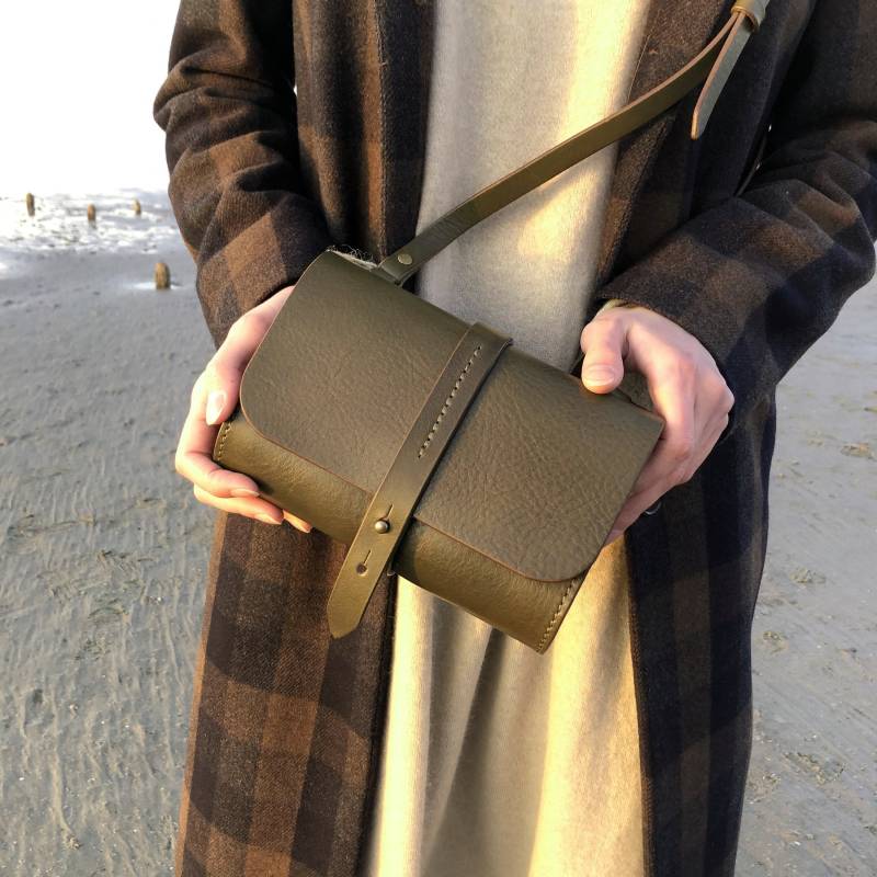 Leder Crossbody Taschen Für Frau Kleine Umhängetasche, Cross Body Geldbörse Mini Handtasche von SunrayFamilyWorkshop