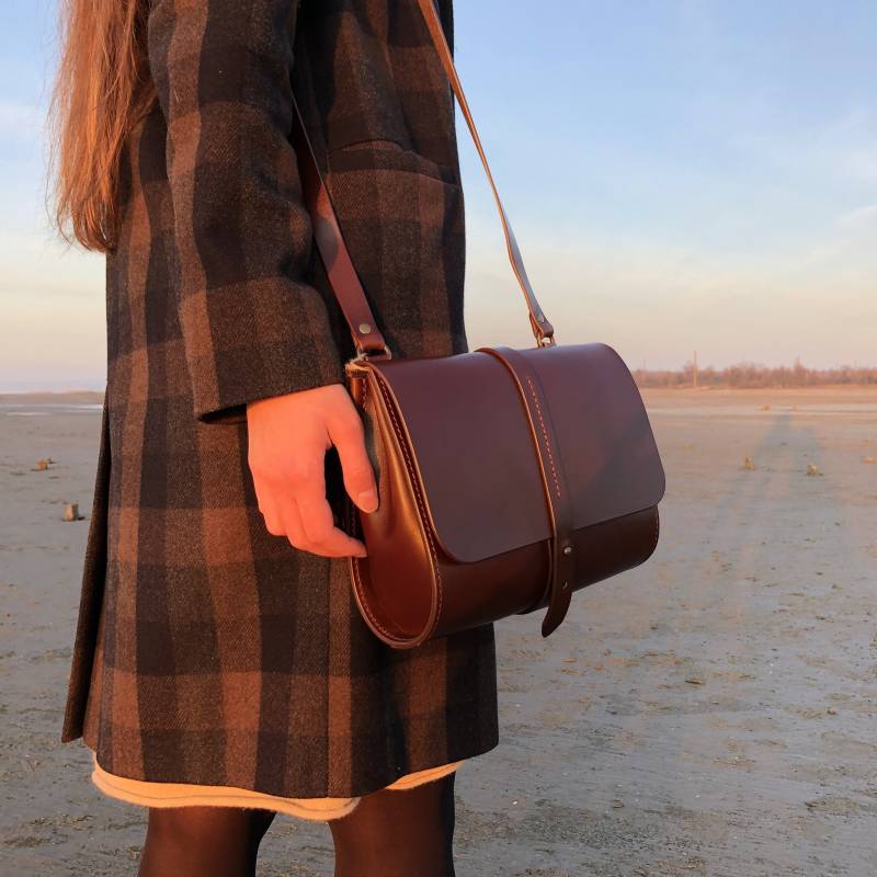 Braune Leder Crossbody Tasche Für Damen Geldbörse Kleine Crossbody-Tasche Umhängetasche Handtasche von SunrayFamilyWorkshop