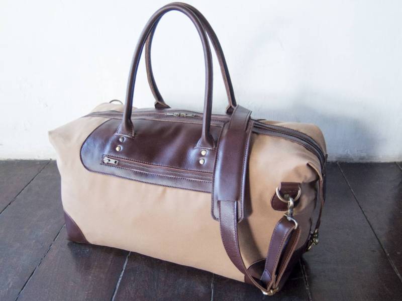 Gewachste Canvas & Leder Wochenend - Und Reisetasche Für Männer Frauen. Handgemachte Reisetasche. Jubiläumsgeschenk in Braun von SunriseNomad