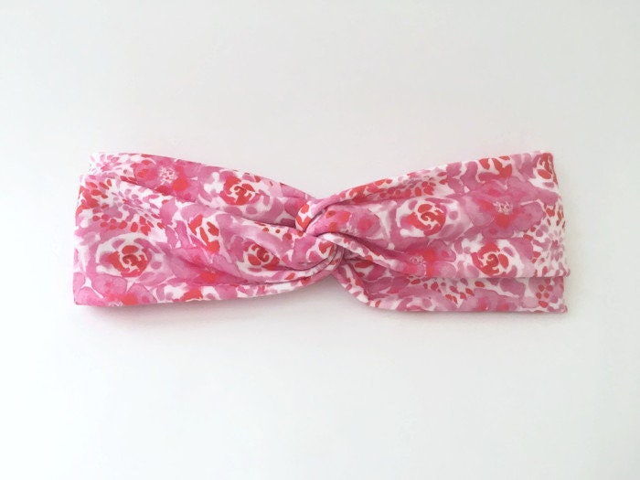 Pinkes Stirnband Mit Blumenmuster Dehnbares, Sportliches Yoga-Stirnband von SunriseThreadsCo