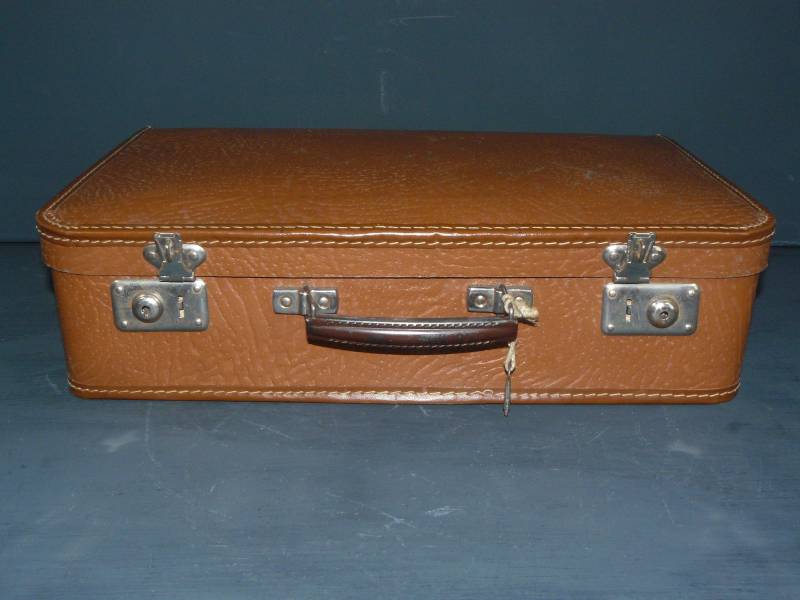 Midcentury Kleiner Koffer Weekender Ral Hartplatte Leder Braun 50S Suitcase von SunriseVintageDE