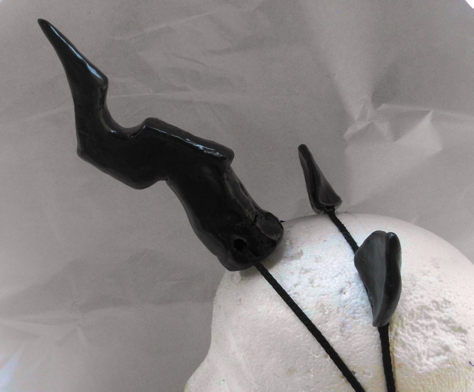 Schwarzes Einhorn Horn Und Ohren Set Königin Chrysalis Cosplay Haarreif von SuperAwwwsome