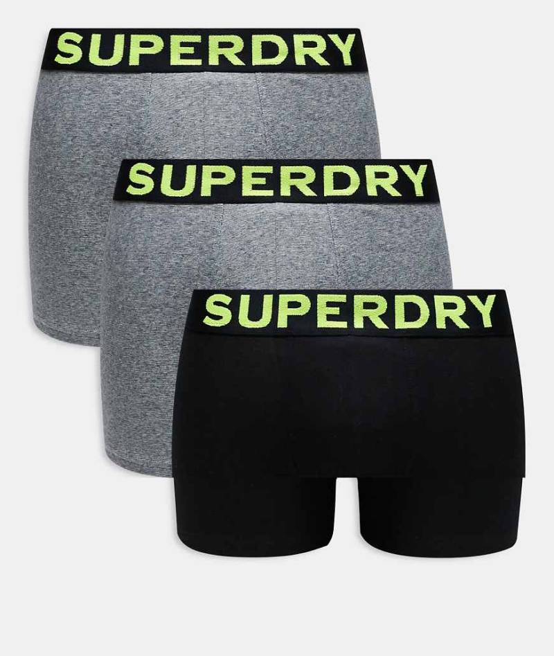 Superdry - 3er-Pack eng geschnittene Boxershorts in Khaki gestreift/khaki Kies/Schwarz-Grün von Superdry