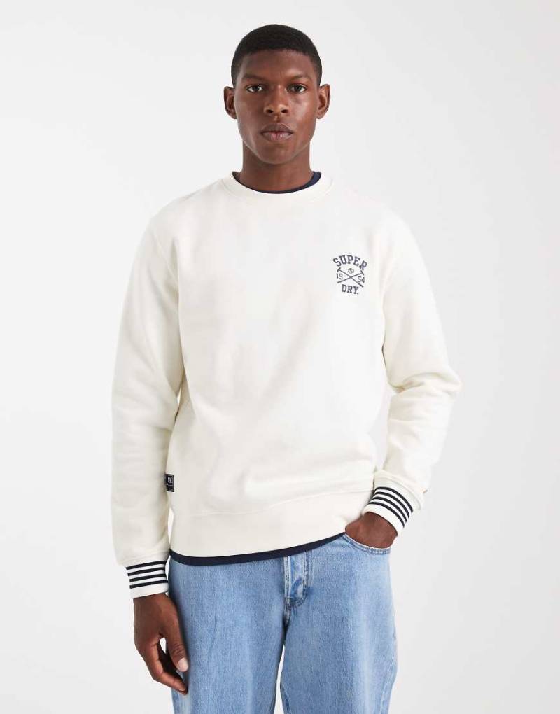 Superdry - Athletic Club - Sweatshirt in Wollweiß mit Rundhalsausschnitt von Superdry