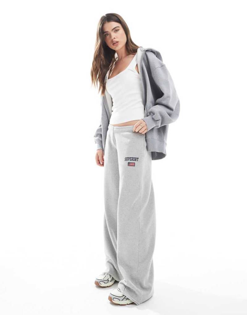 Superdry - Athletic Essentials - Weite Jogginghose in grau meliert von Superdry