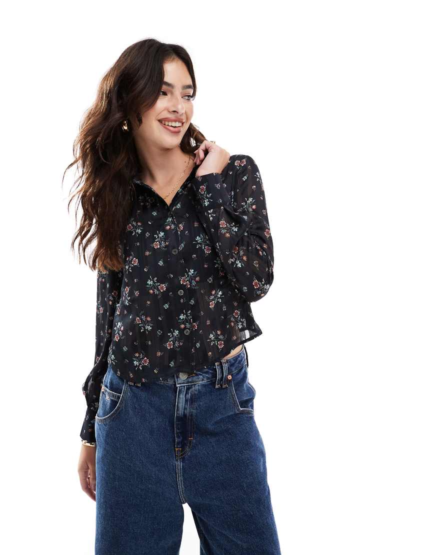 Superdry - Bluse in transparentem Schwarz mit Herbstwiesen-Print von Superdry