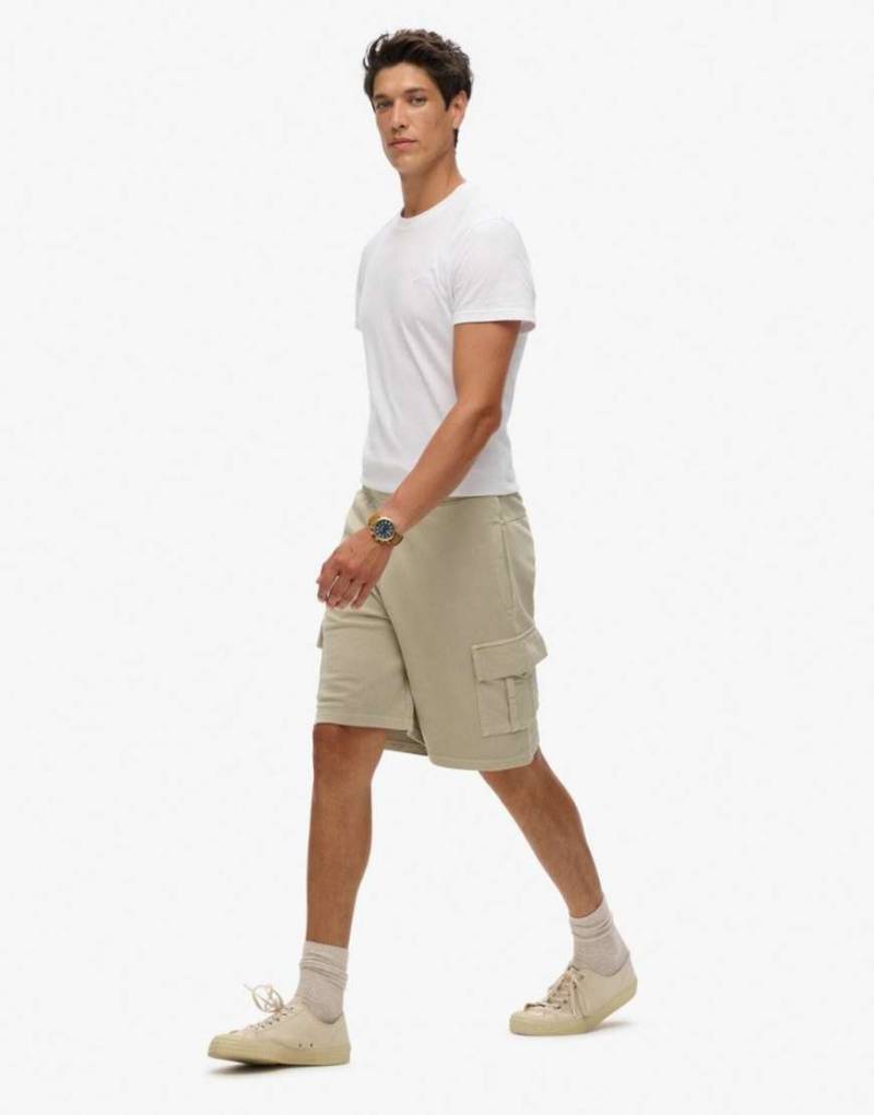 Superdry - Cargo-Shorts in verwaschenem Pelikan-Beige mit Kontrastnaht-Neutral von Superdry