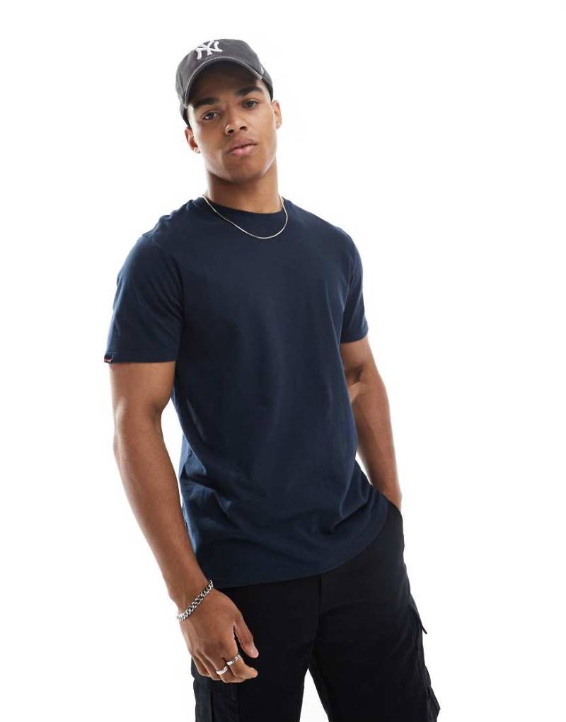 Superdry - Classic - Basic-T-Shirt in Eclipse-Marineblau Superdry - Classic - Basic-T-Shirt in Eclipse-Marineblau von Superdry