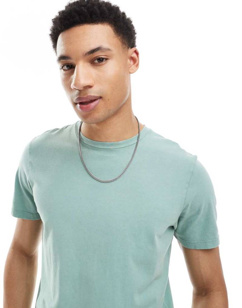 Superdry - Classic - Basic-T-Shirt in verwaschenem Schiefergrau-Grün von Superdry