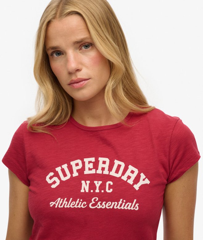 Superdry Damen Athletic Essential T-shirt mit Noppenstruktur Red - Größe: 38 Superdry Damen Athletic Essential T-shirt mit Noppenstruktur Red - Größe: 38 von Superdry
