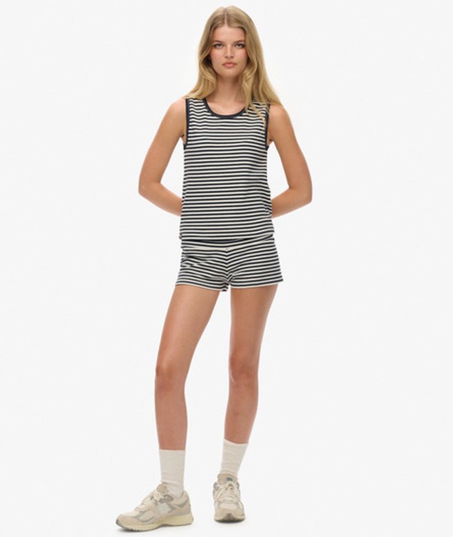 Superdry Damen Athletic Essentials Shorts mit Umschlag White - Größe: 44 von Superdry