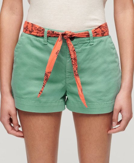 Superdry Women's Chino Hot Shorts Grün - Größe: 42 von Superdry