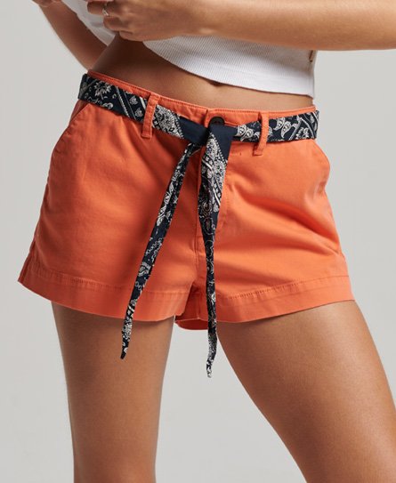 Superdry Women's Chino Hot Shorts Koralle - Größe: 40 von Superdry