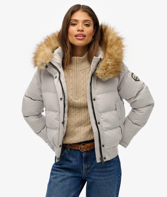 Superdry Damen Everest Kapuzen-bomberjacke Hellgrau - Größe: 44 Superdry Damen Everest Kapuzen-bomberjacke Hellgrau - Größe: 44 von Superdry