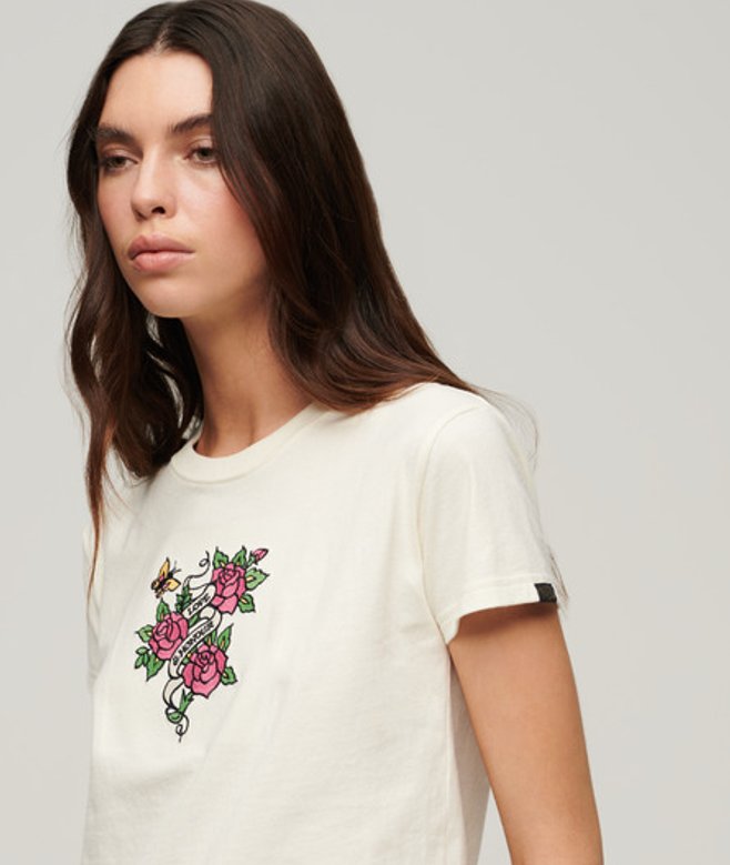 Superdry Damen Figurbetontes T-shirt mit Tattoo-stickerei Creme - Größe: 42 von Superdry