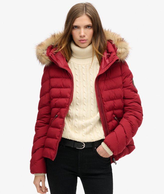 Superdry Damen Fuji Steppjacke mit Kapuze aus Kunstfell Rot - Größe: 38 Superdry Damen Fuji Steppjacke mit Kapuze aus Kunstfell Rot - Größe: 38 von Superdry