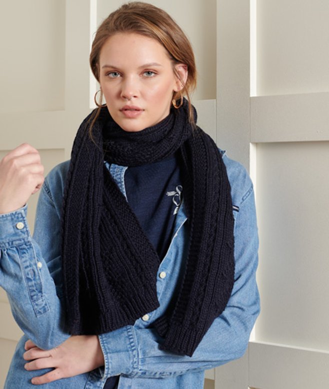 Superdry Damen Lannah Schal mit Zopfmuster Dunkelblau - Größe: One Größe von Superdry