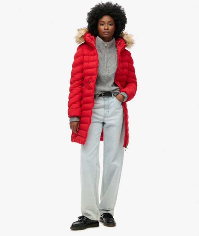 Superdry Damen Mittellanger Fuji Steppmantel mit Kapuze aus Kunstfell Rot - Größe: 38 Superdry Damen Mittellanger Fuji Steppmantel mit Kapuze aus Kunstfell Rot - Größe: 38 von Superdry