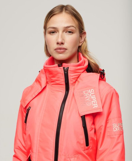 Superdry Damen Mountain Windbreaker Jacke mit Kapuze Pink - Größe: 42 von Superdry