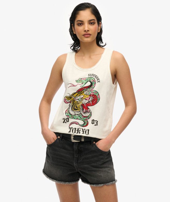 Superdry Women's Neo Trad Tattoo Tanktop mit Rundhalsausschnitt Weiß - Größe: 38 Superdry Women's Neo Trad Tattoo Tanktop mit Rundhalsausschnitt Weiß - Größe: 38 von Superdry