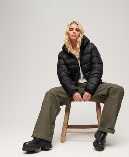 Superdry Damen Sports Bomberjacke mit Steppung Schwarz - Größe: 36 von Superdry