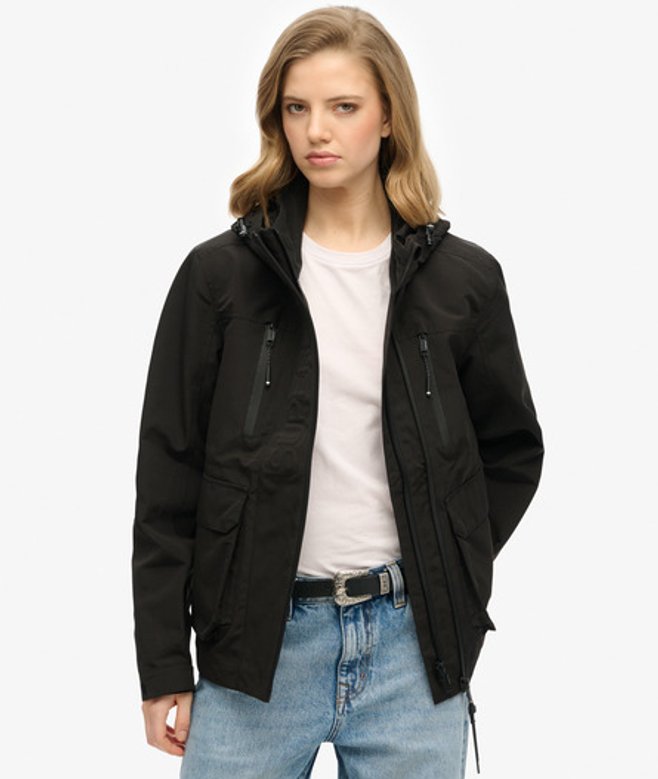 Superdry Women's Ultimate Tech Windbreaker mit Kapuze Schwarz - Größe: 44 von Superdry
