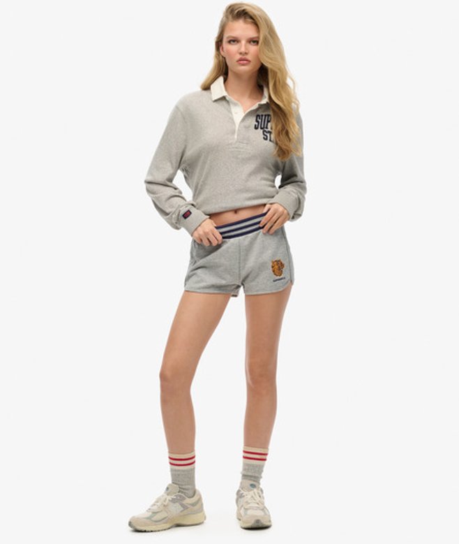 Superdry Damen Vintage Collegiate Shorts Grau - Größe: 40 Superdry Damen Vintage Collegiate Shorts Grau - Größe: 40 von Superdry