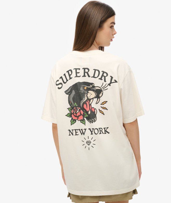Superdry Damen Weiß und Schwarz Oversize T-Shirt mit Tattoo-Grafik auf der Rückseite, Größe: XXL von Superdry
