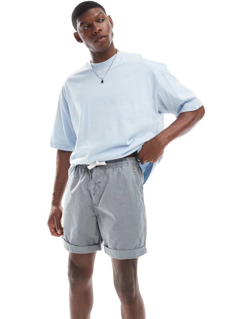 Superdry - Essentials - Wander-Shorts in Grau von Superdry