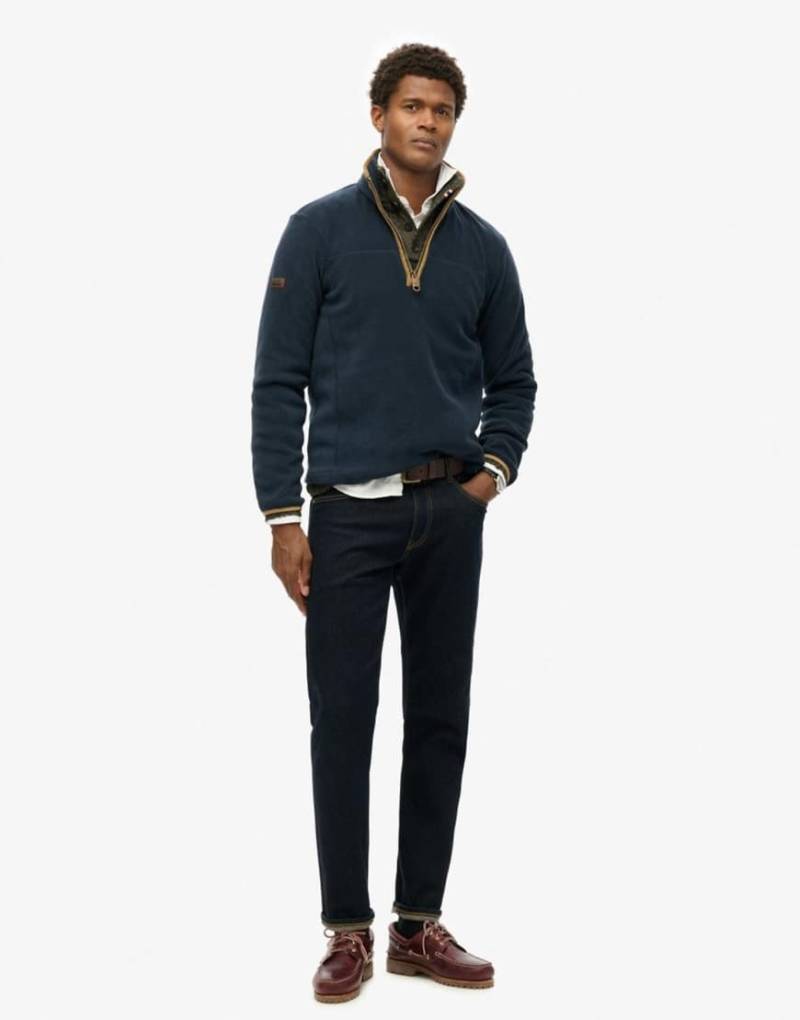 Superdry - Estate - Oberteil aus Fleece in Eclipse-Marineblau mit halblangem Reißverschluss Superdry - Estate - Oberteil aus Fleece in Eclipse-Marineblau mit halblangem Reißverschluss von Superdry