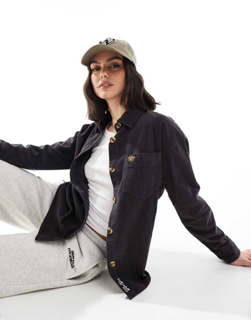 Superdry - Hemdjacke aus breitem Cord in Schwarz von Superdry