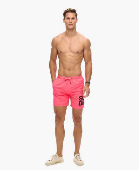 Superdry Herren 17" Sportswear Badeshorts aus Recyceltem Material mit Logo Pink - Größe: L von Superdry