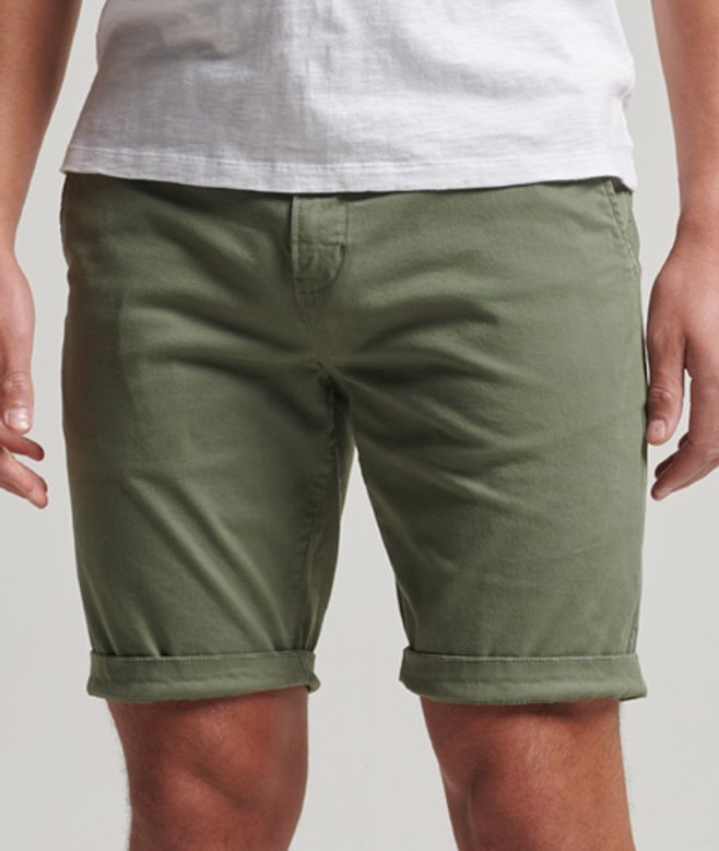 Superdry Herren Core Chinoshorts Grün - Größe: 30 Superdry Herren Core Chinoshorts Grün - Größe: 30 von Superdry