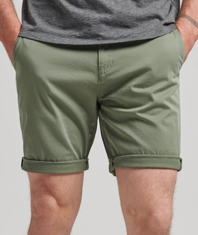 Superdry Herren Core Chinoshorts aus Bio-baumwolle Grün - Größe: 30 von Superdry