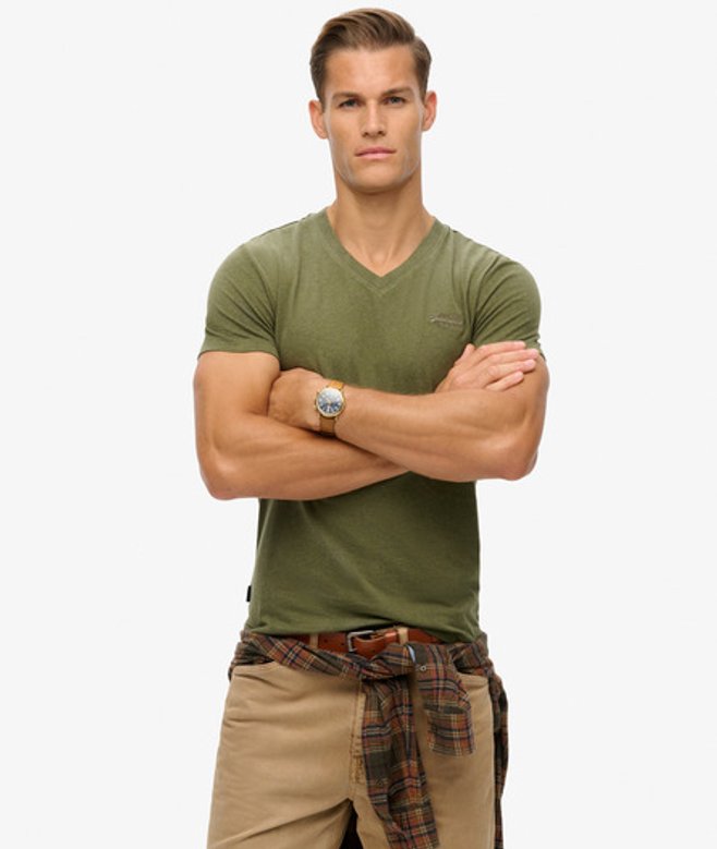 Superdry Herren Essential Logo T-shirt aus Bio-baumwolle mit V-ausschnitt Grün - Größe: XS von Superdry