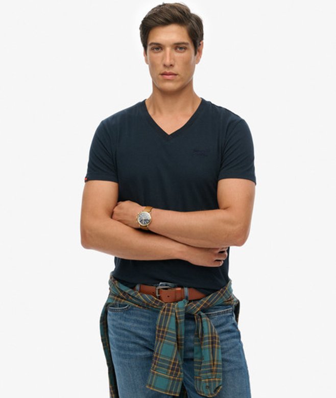 Superdry Herren Essential Logo T-shirt aus Bio-baumwolle mit V-ausschnitt Marineblau - Größe: M von Superdry