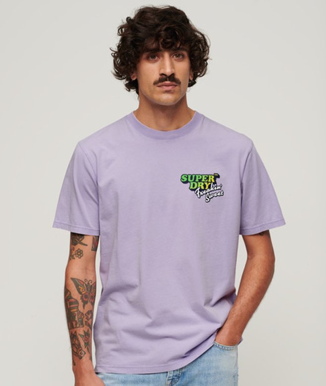 Superdry Herren Lässiges Neonfarbenes Travel T-shirt Lila - Größe: L von Superdry