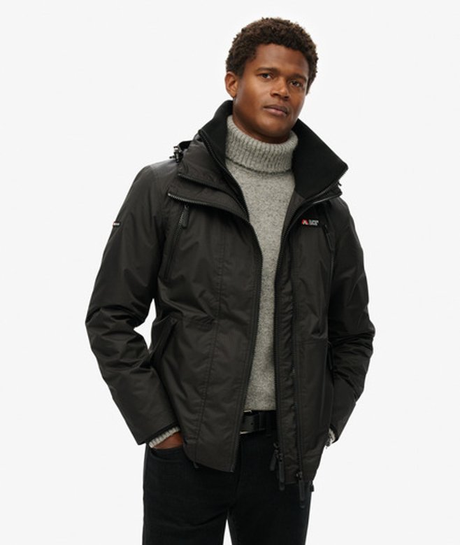 Superdry Herren Mountain Windjacke mit Kapuze Schwarz - Größe: L von Superdry