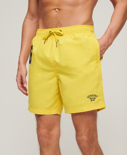 Superdry Herren 17" Polo-Badeshorts aus Recyceltem Material Gelb - Größe: L von Superdry