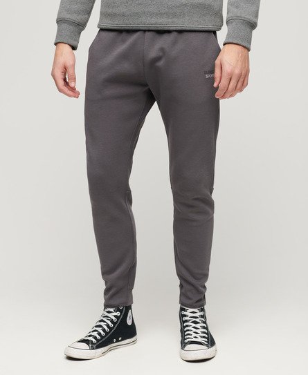 Superdry Herren Sport Tech Jogginghose in Karottenform Dunkelgrau - Größe: S von Superdry